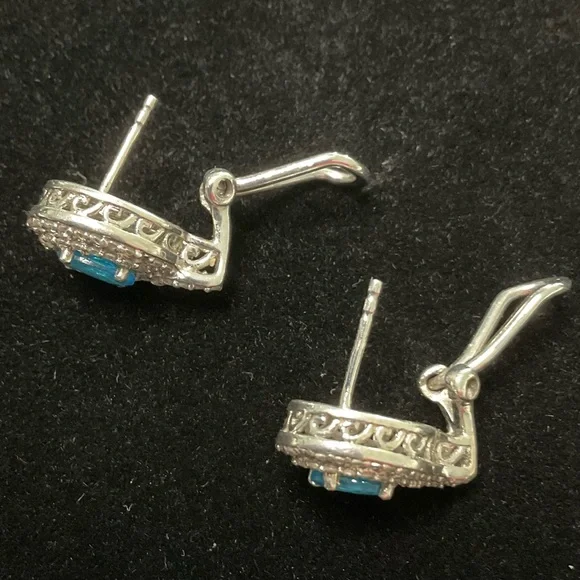 Turquoise Blue Oval Earrings with Sparkling Halo and Silver Setting “925” - Picture 2 of 4